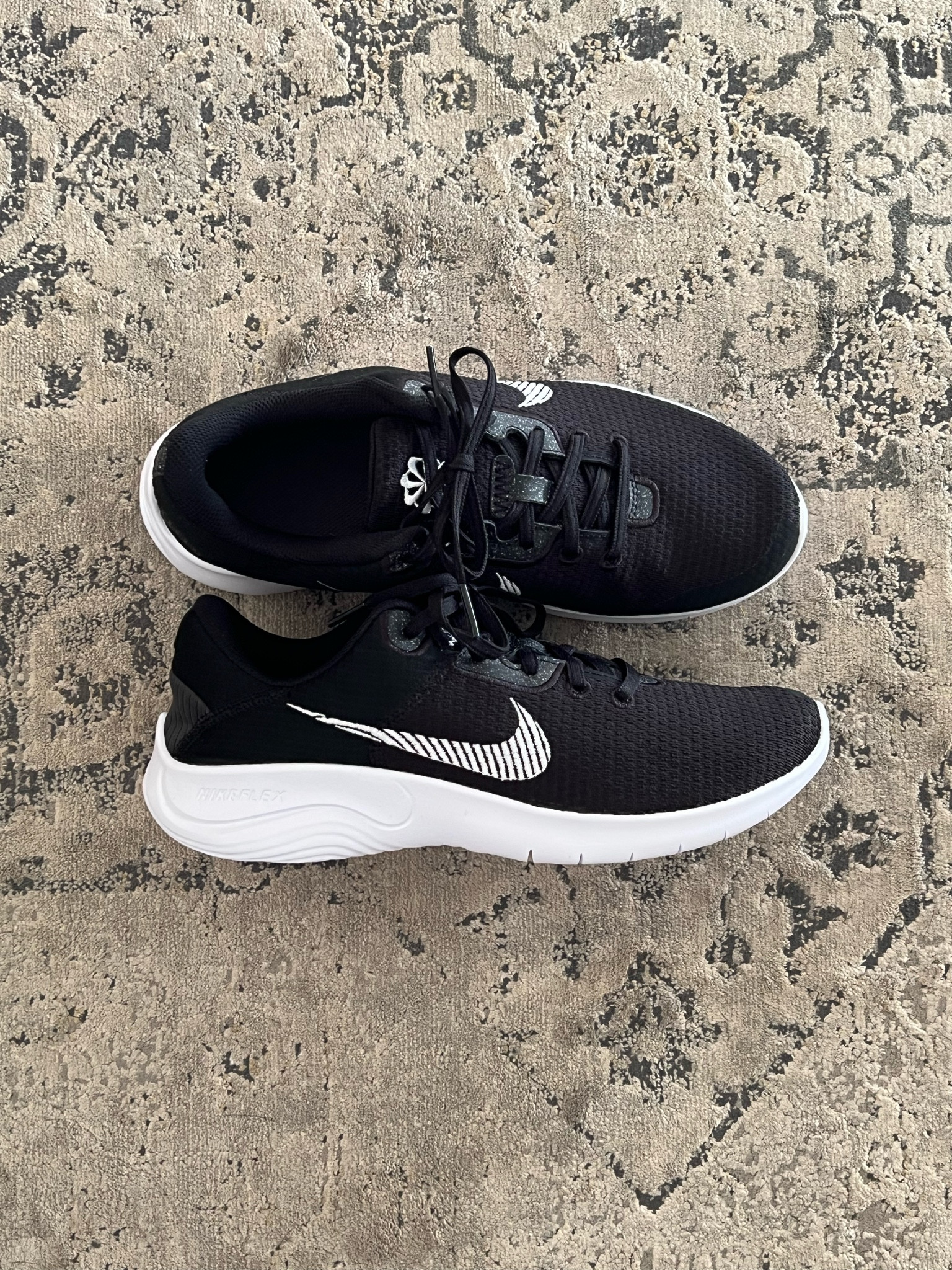 Sneakers, Women’s sneakers, Nike, black sneakers, Kohls style finds

#LTKshoecrush #LTKunder100 #LTKfit