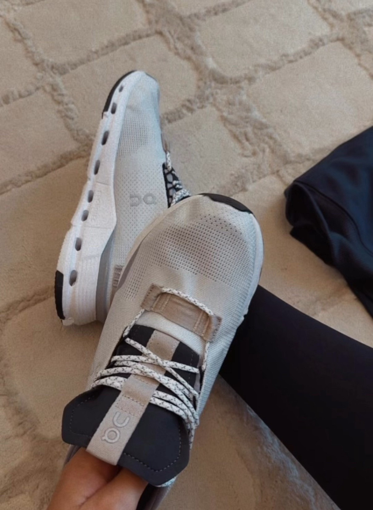 On cloud under $50
Gift ideas
Look for less 

#LTKHoliday #LTKGiftGuide