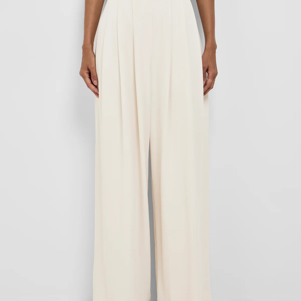 ADELE PANT | Sheike (Australia)