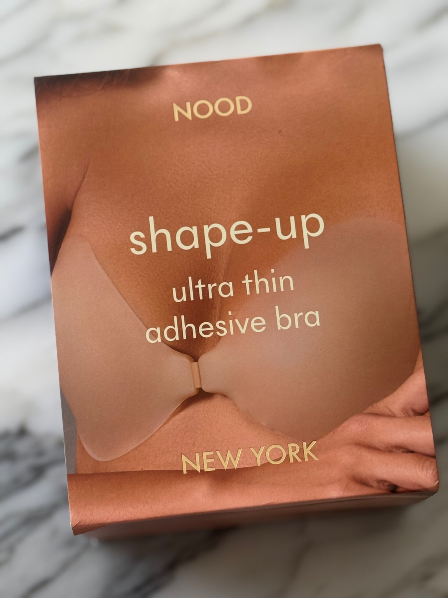 Best bra for summer! #adhesivebra #straplessbra #styletip 