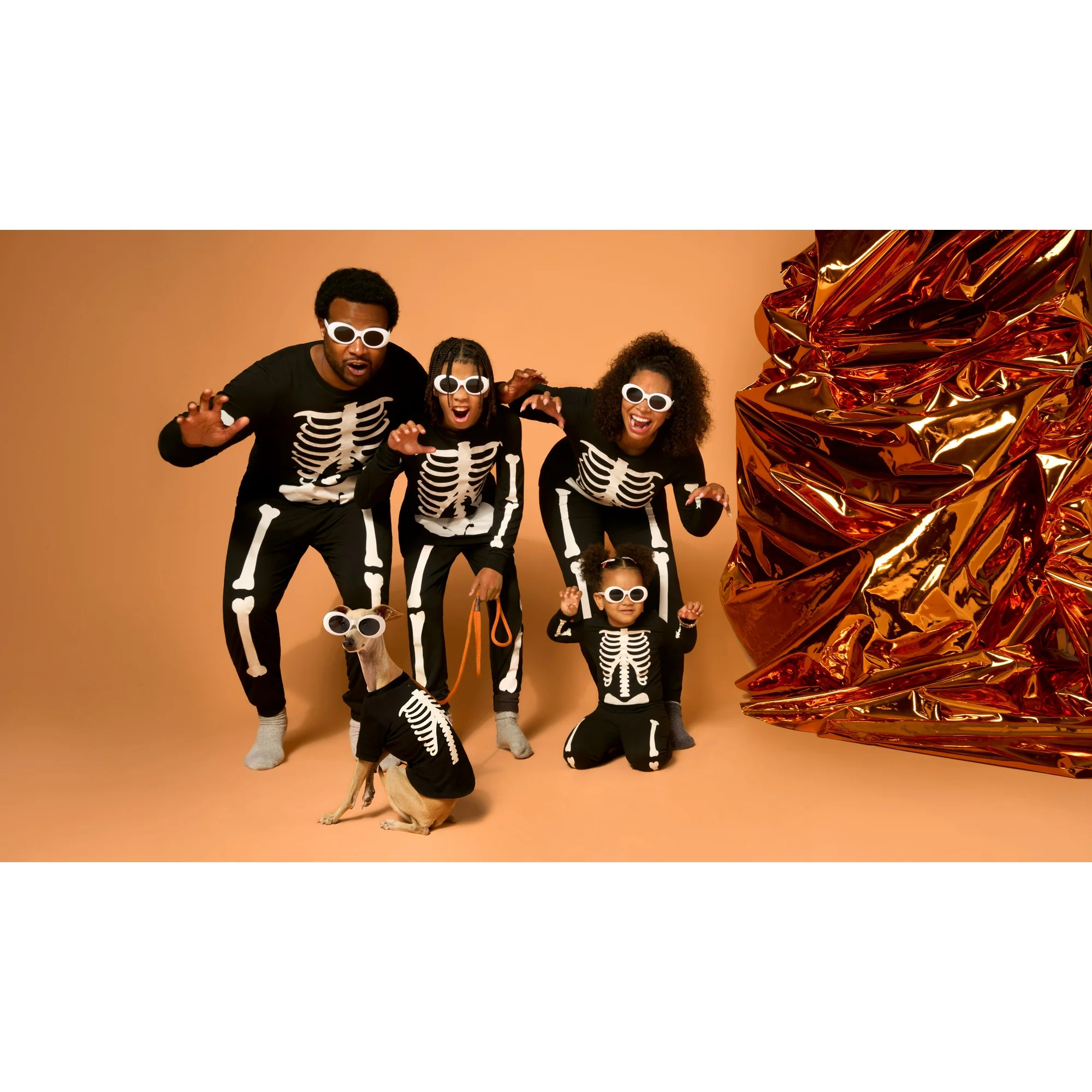 Halloween Boys or Girls Family Matching Pajamas Glow In The Dark Skeleton Set by Way to Celebrate... | Walmart (US)