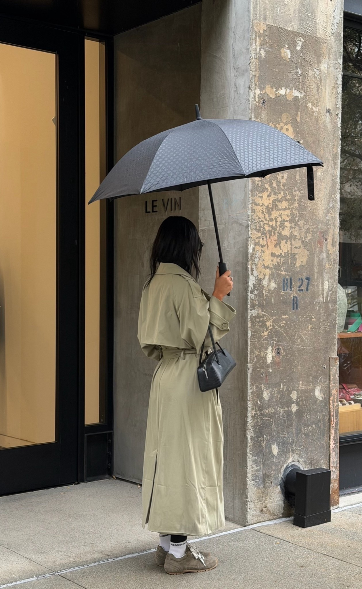 winter ootd alohas sneakers, revolve trench coat, freja black bag #LTKCyberWeek

#LTKHoliday #LTKootd