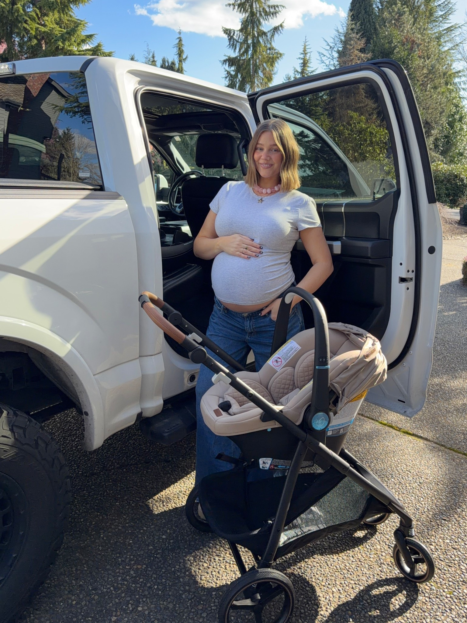 #ad PSA to all parents - Target spring car seat trade in event is happening! trade in your old car seat and get 20% off a new Evenflo car seat or stroller 4/19-5/2!! 20% off coupon is good through May 16 👍🏼 this is the stroller/car seat system we bought and I love how simple it was to put together, it’s got some awesome features like a built in sound machine, and easily clicks into the stroller! @Target #TargetPartner #targetbaby #target #evenflobaby @evenflobaby 