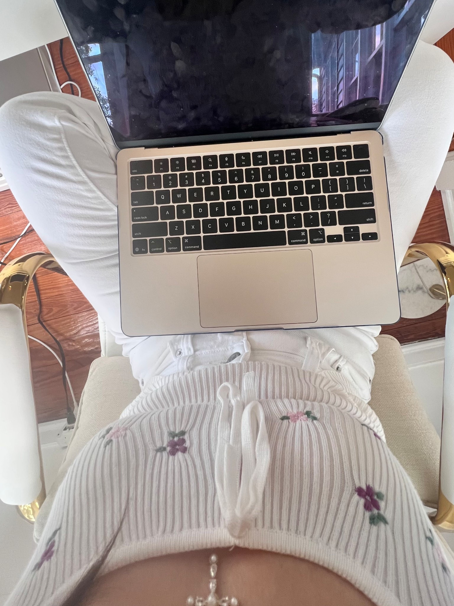 Work outfit of the day featuring my tried and true jeans from Levis! Love, these are the Levis High Waisted Flare Jeans in white. Outfit details linked below! 

#LTKFindsUnder100 #LTKPetite #LTKWorkwear