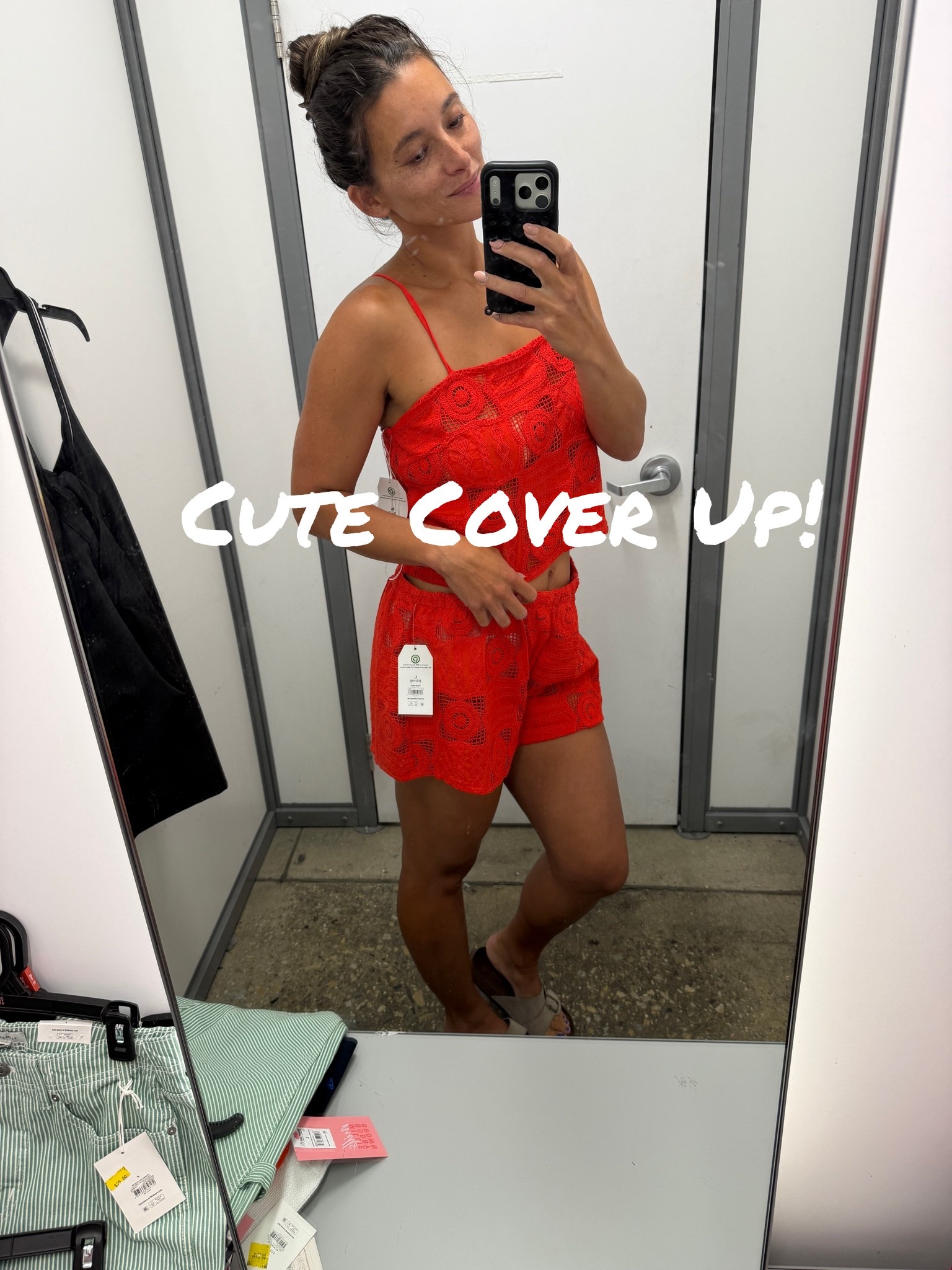 Love this color! Perfect for the beach!
