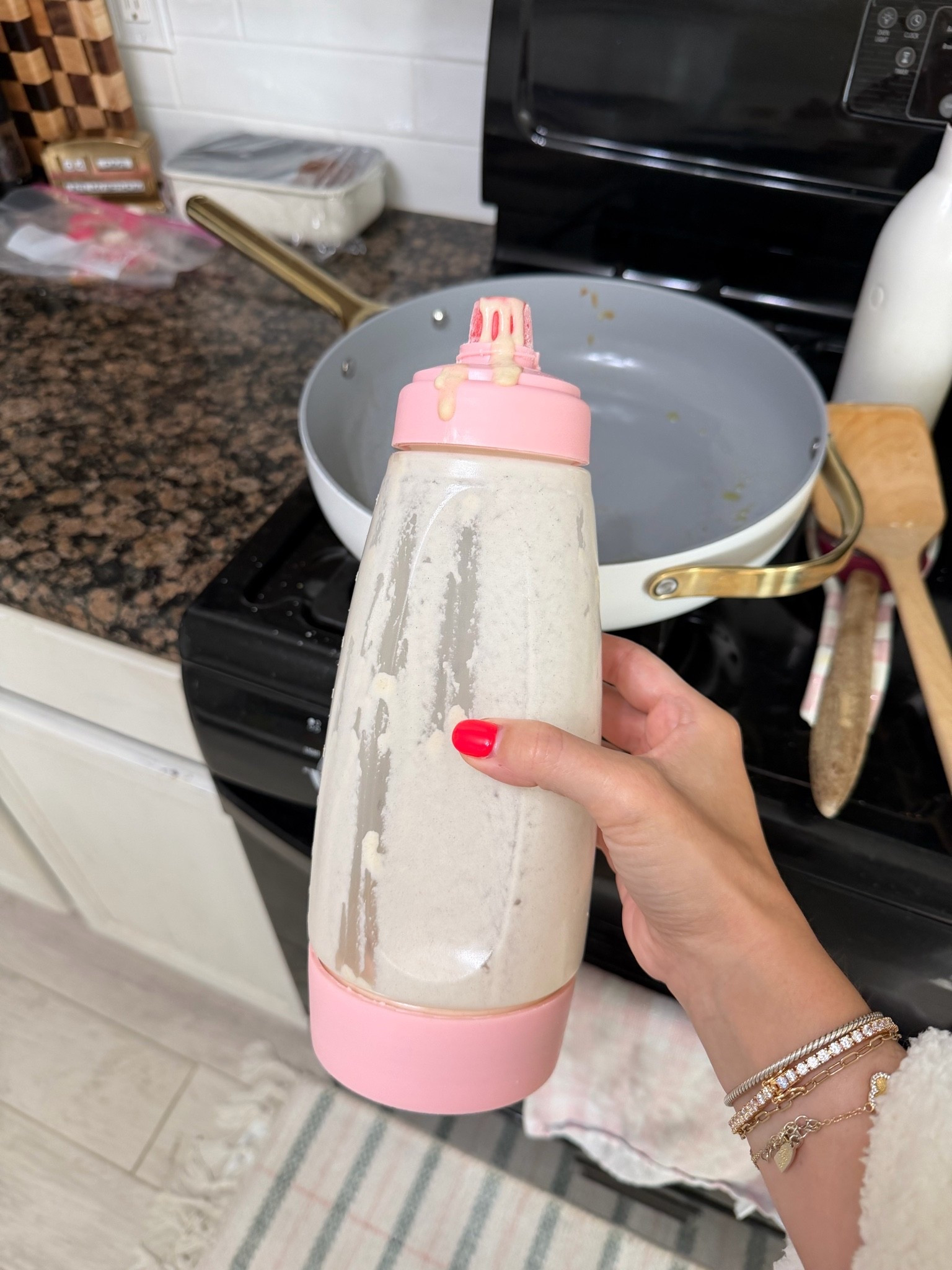 Pancake dispenser and pan