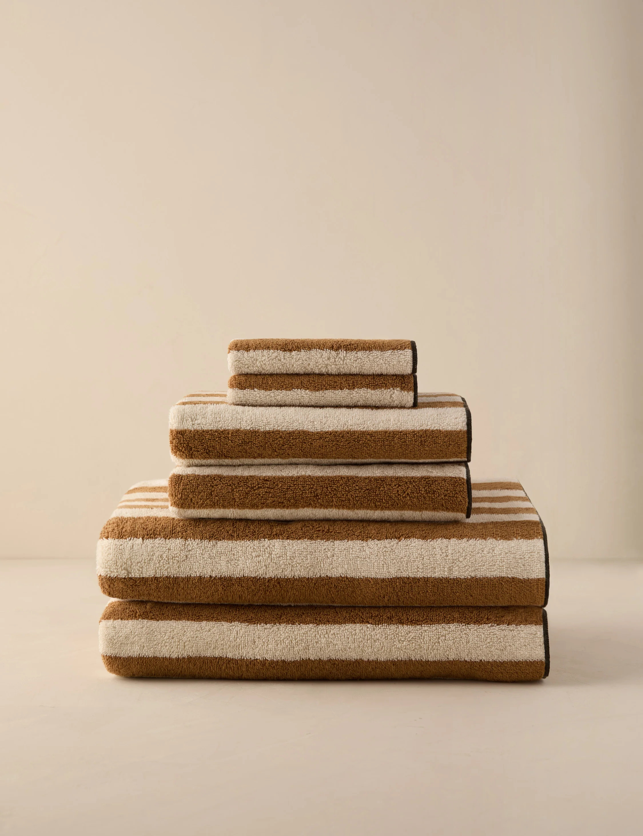 Enzo Organic Cotton Towel Set | Lulu and Georgia 