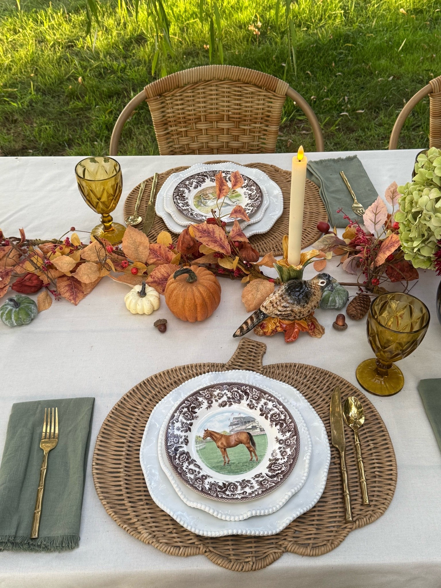 #ad The equestrian trend is still going strong for fall 2026! These beautiful horse plates from @Wayfair are perfection! They will elevate any autumn tablescape and are also perfect for Thanksgiving! #wayfair #wayfairpartner