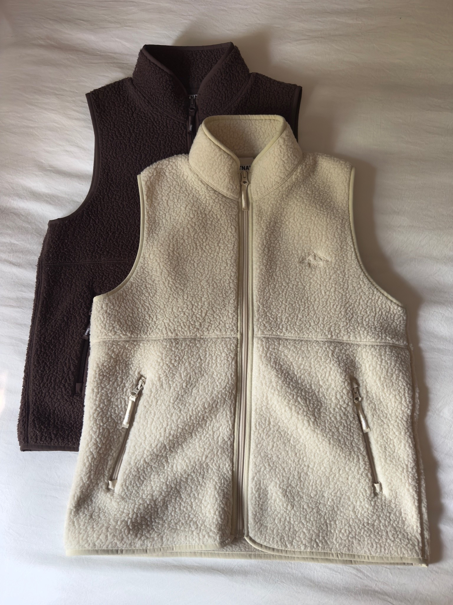 These vests are a fall must-have! 

#aritzia #fleece #vest #tna #polartec #cozy #fallfashion #fallaesthetic

#LTKSeasonal
