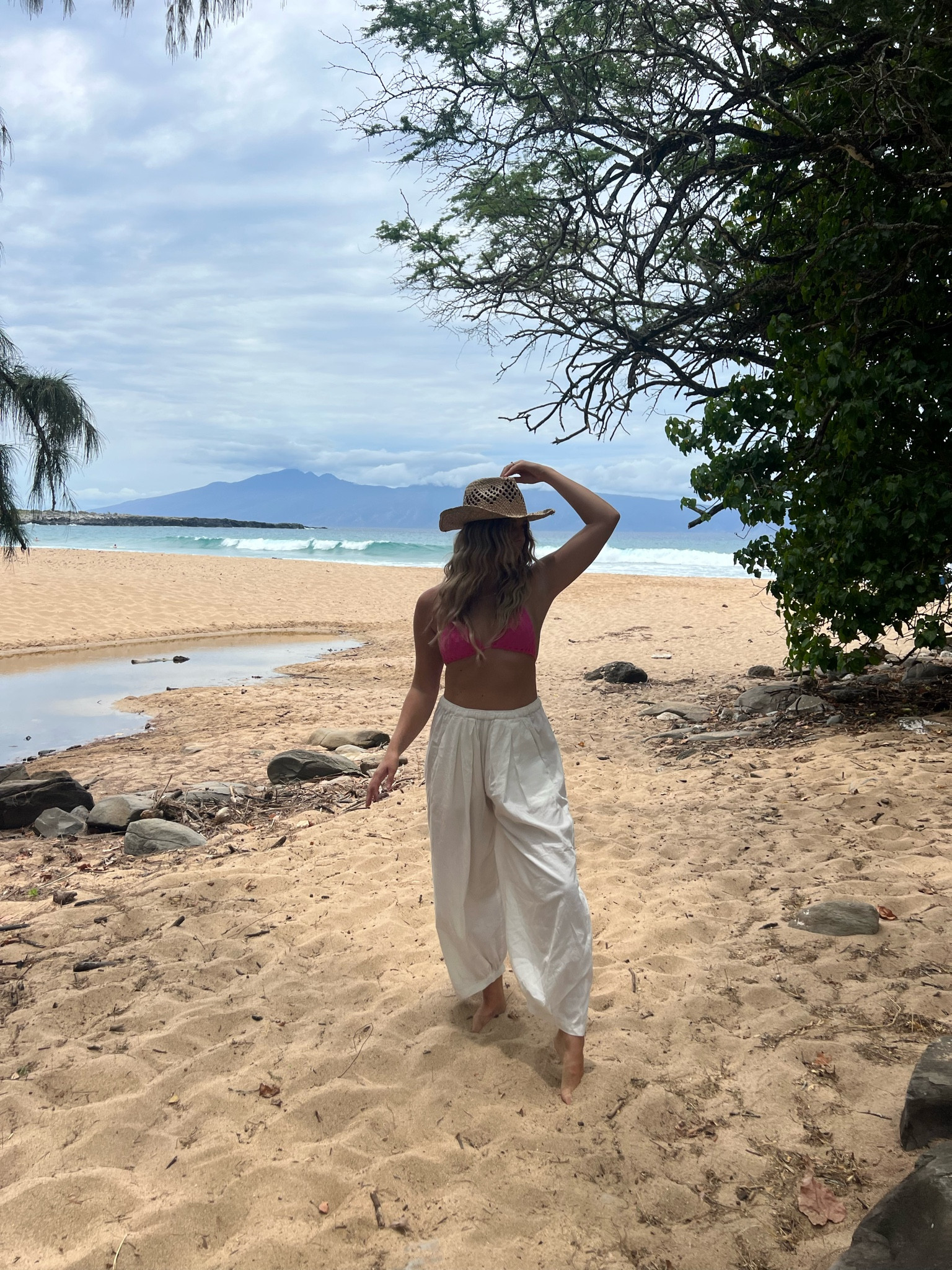 Maui beach babe attire 

#LTKswim #LTKfit #LTKtravel