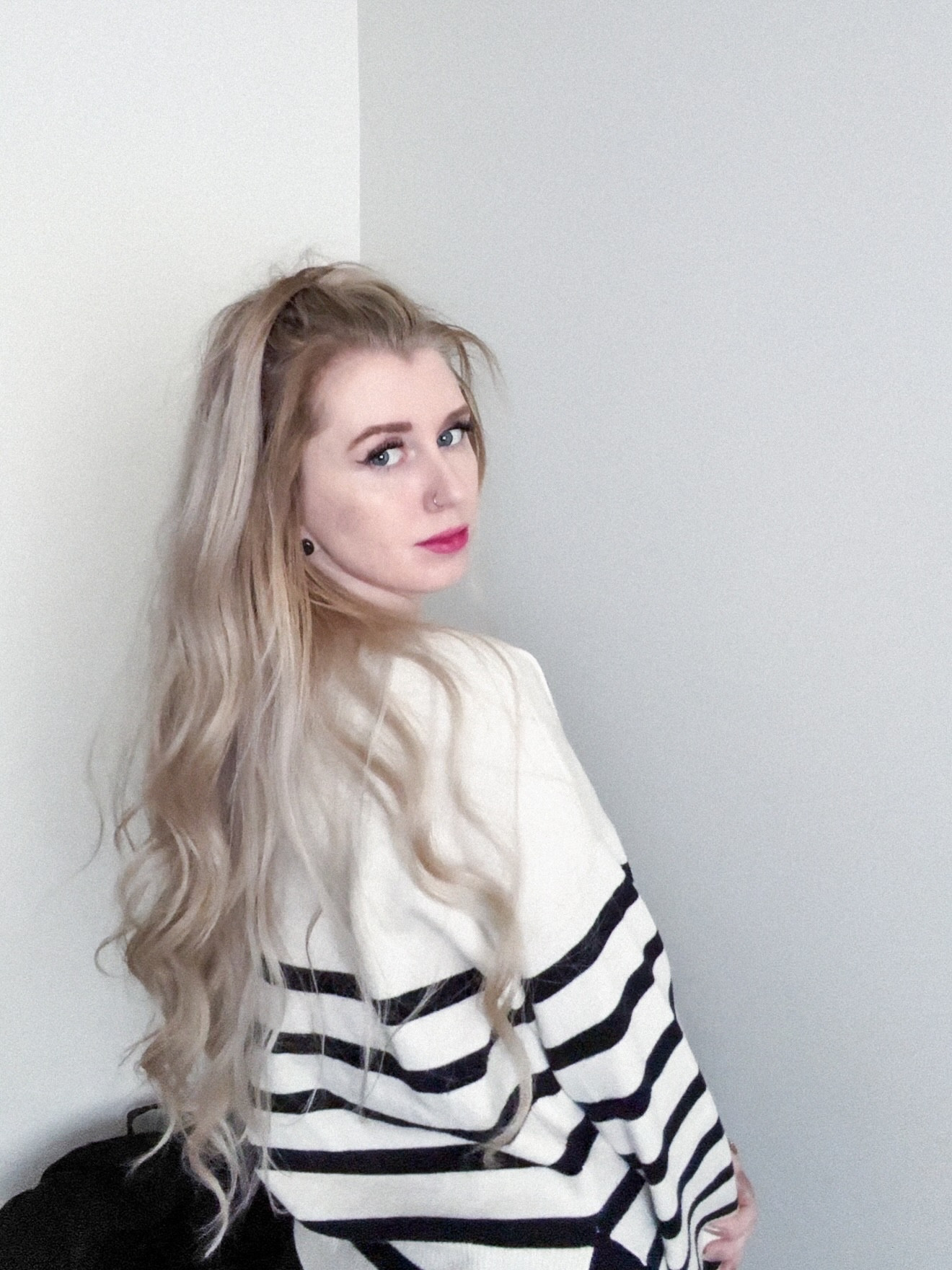 this is your sign to get up, get dressed, and do a little glam today—even if you’re just working from home 🪞🧖🏼‍♀️🧦

trust, I’m the queen of living in sweats w my hair in a messy bun 💆🏼‍♀️ but I’m challenging myself this month to actually get ready every single day and see how it impacts my mood, confidence, and productivity.

day 1 is already proof—getting dressed, doing my hair, and putting on some makeup instantly lifted my mental state. when you look good, you really do feel good 🫶🏼

so consider this your gentle reminder from your internet big sis: throw on a cute + cozy outfit, swipe on that lip gloss, and see how different your day feels ✨

〰️ outfit, makeup, and hair products are all linked on my LTK for you

#WorkFromHomeStyle #SlowLivingLifestyle #MentalHealthMatters #ConfidenceBoost #CozyStyle #OOTDinspo #HyggeLiving #ComfortCreator #StyleForYourSoul

#LTKBeauty #LTKSaleAlert #LTKPetite