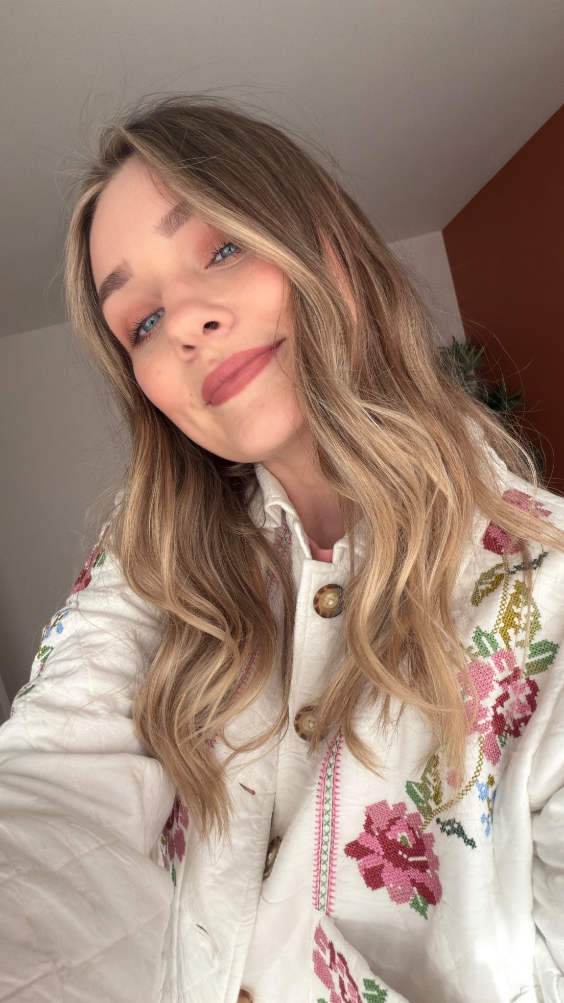 Eyeshadow - mac ; brown script
Lips - mac ; velvet teddy 
Cheeks - nudestix 

#LTKBeauty #LTKUK #LTKspring