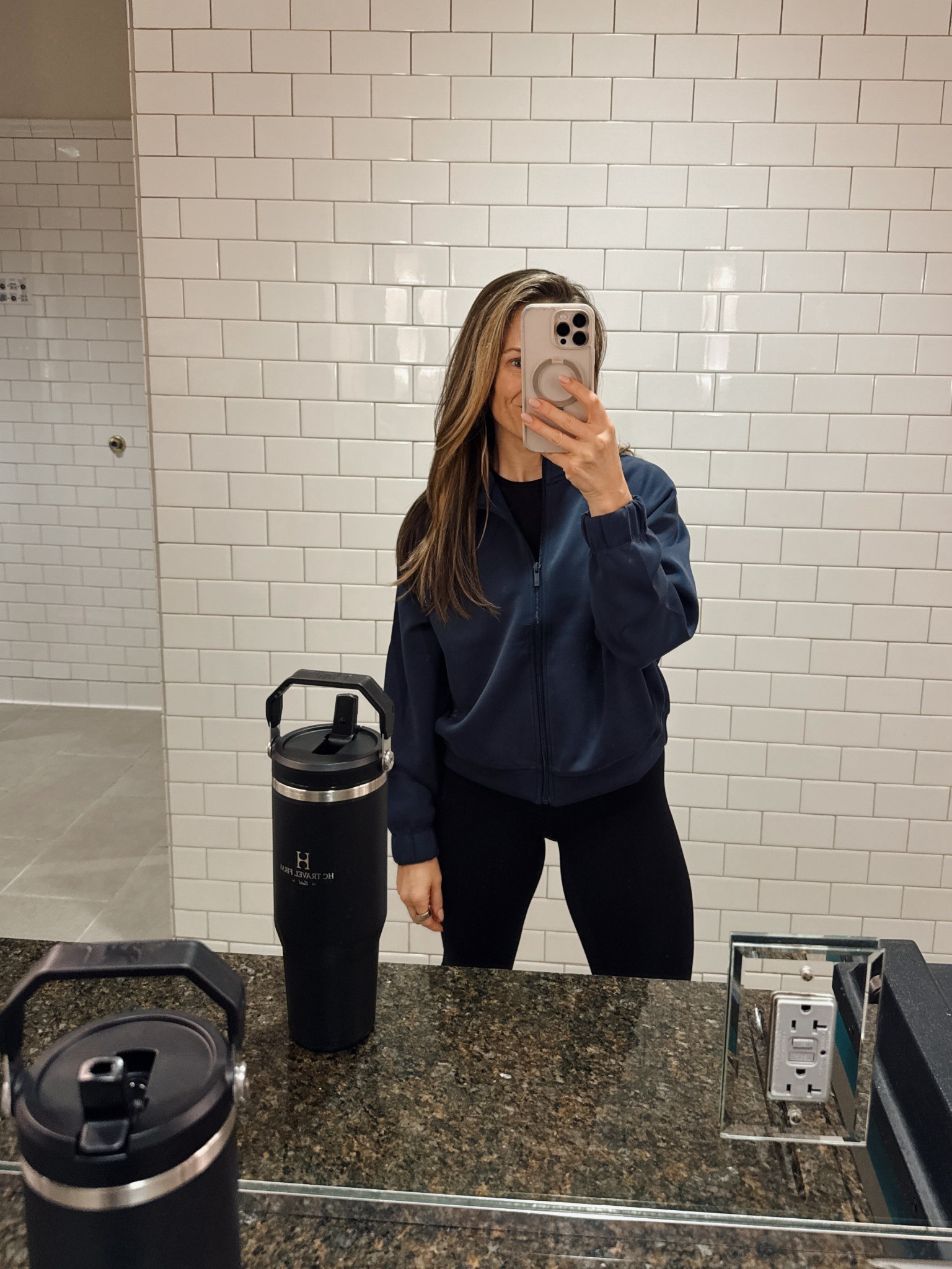 Morning Workout Outfit 

#LTKActive #LTKfitnessgoals #LTKootd