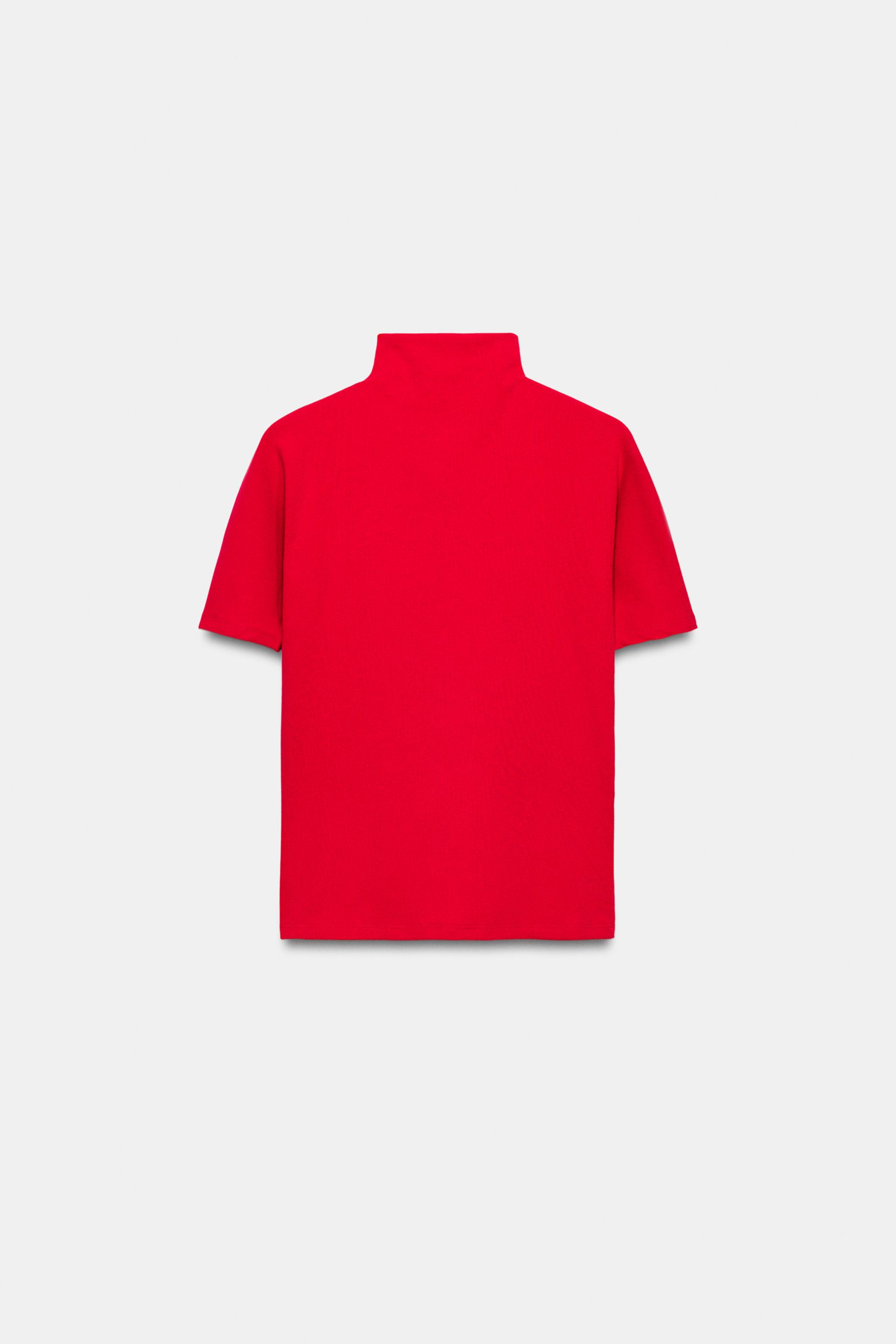 HIGH NECK T-SHIRT WITH BUTTONS | Zara UK