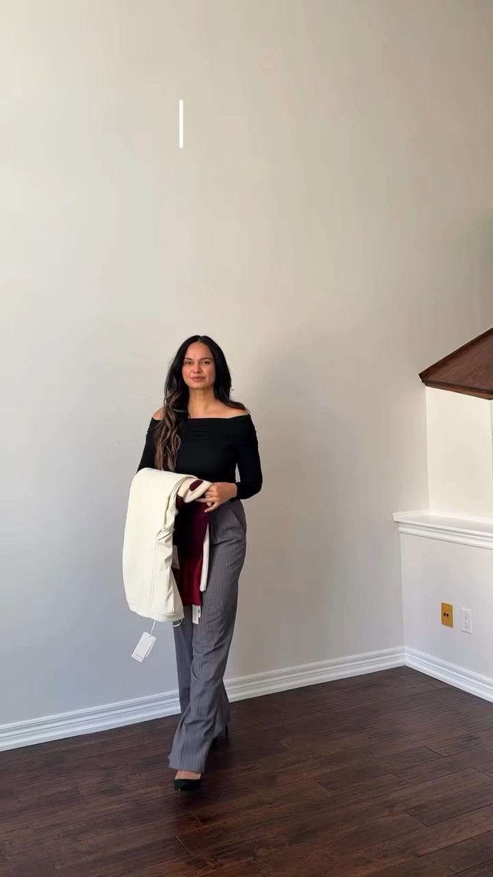 Spring Haul @commense.official 🌸🌷
.
Discount code - saminaiqbal_12
.
.
Outfit linked in stories ❤️
.
 #torontofashionblogger #springfashıon #commense #commensereview #reddress