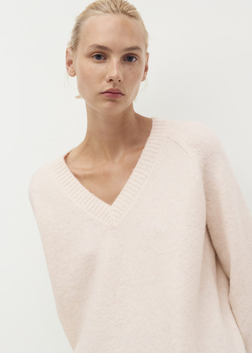 Pull-over maille col en V | Mango EU