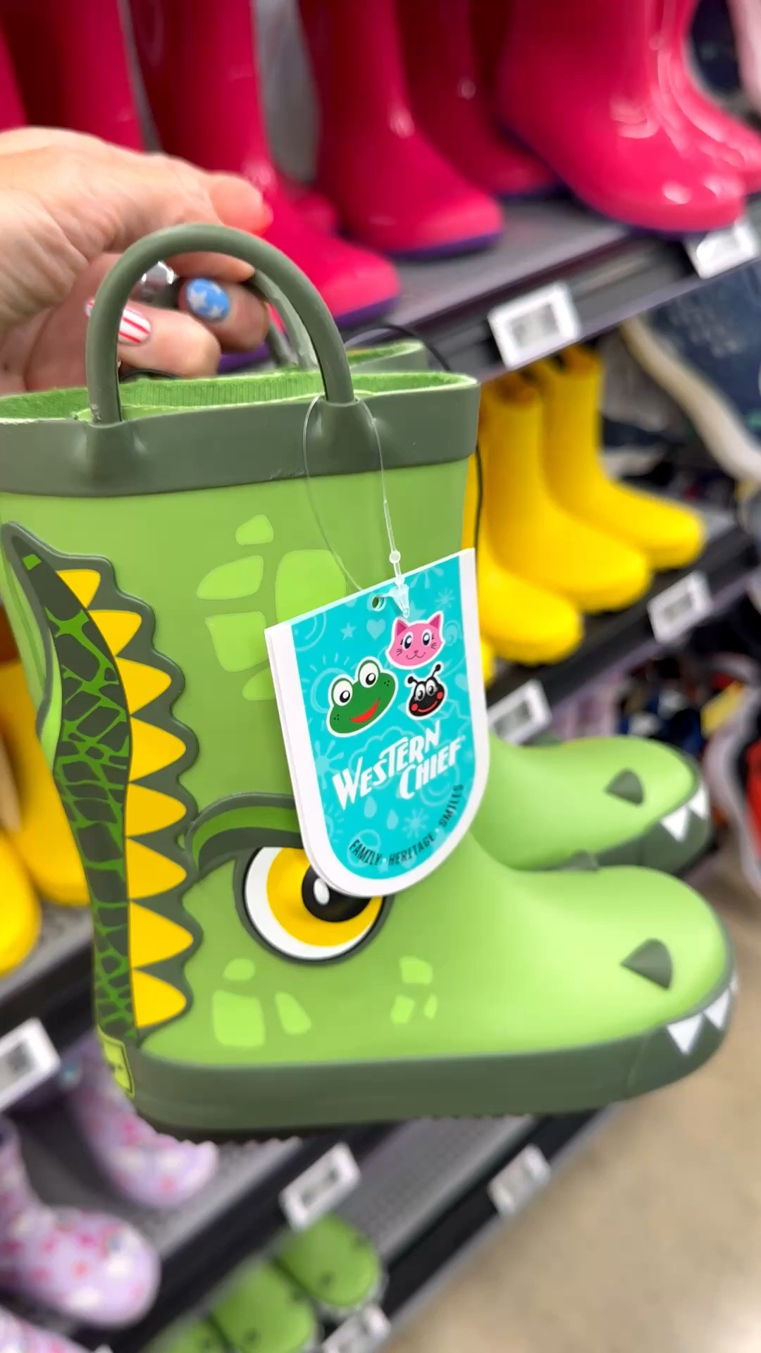 How adorable!! The cutest rainboots!