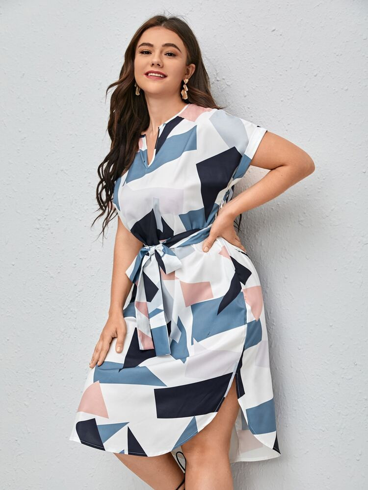 Plus Geo Print Colorblock Notched Belted Dress | SHEIN