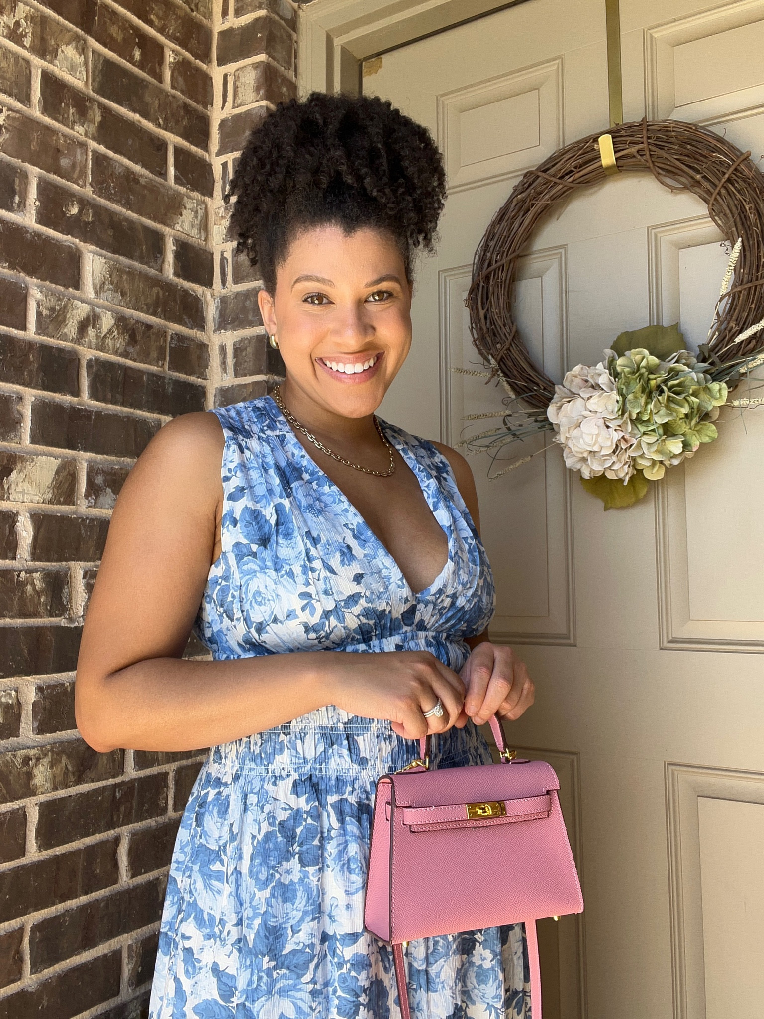 One of my favorite Italy looks. Does this scream strolling the streets of Italy?

#LTKtravel #LTKstyletip #LTKFind