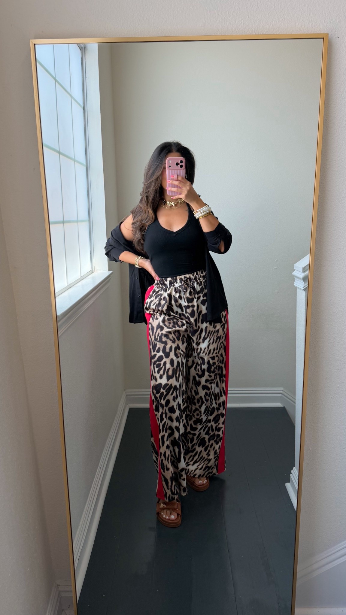 My outfit of the day!! Wearing medium in the leopard pants, small in the Racerback tank  



#LTKMidsize #LTKSeasonal #LTKootd