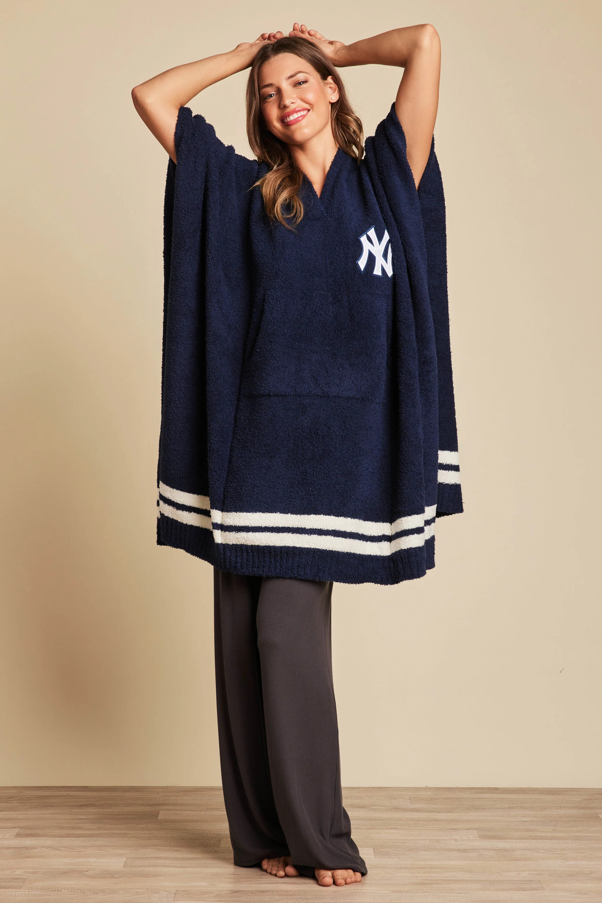 CozyChic® New York Yankees™ 3 in 1 Poncho | Barefoot Dreams