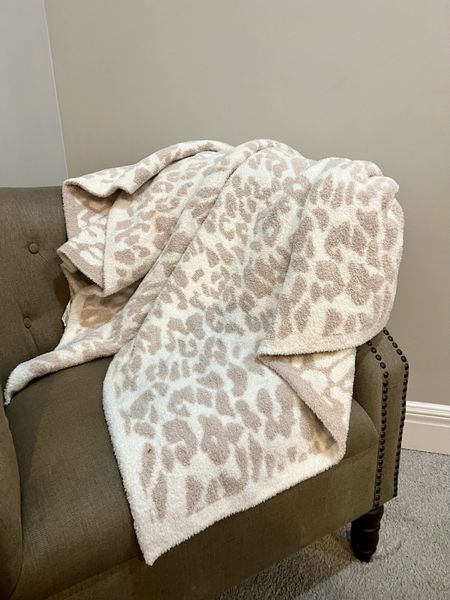 Grab my absolute favorite cozy Amazon blanket now before the chilly nights kick in! It’s SO soft, feels like you’re snuggling with a cloud, and is a total dupe for the Barefoot Dreams blanket. This would also make an incredible gift! 

#LTKhome #LTKGiftGuide #LTKfindsunder50