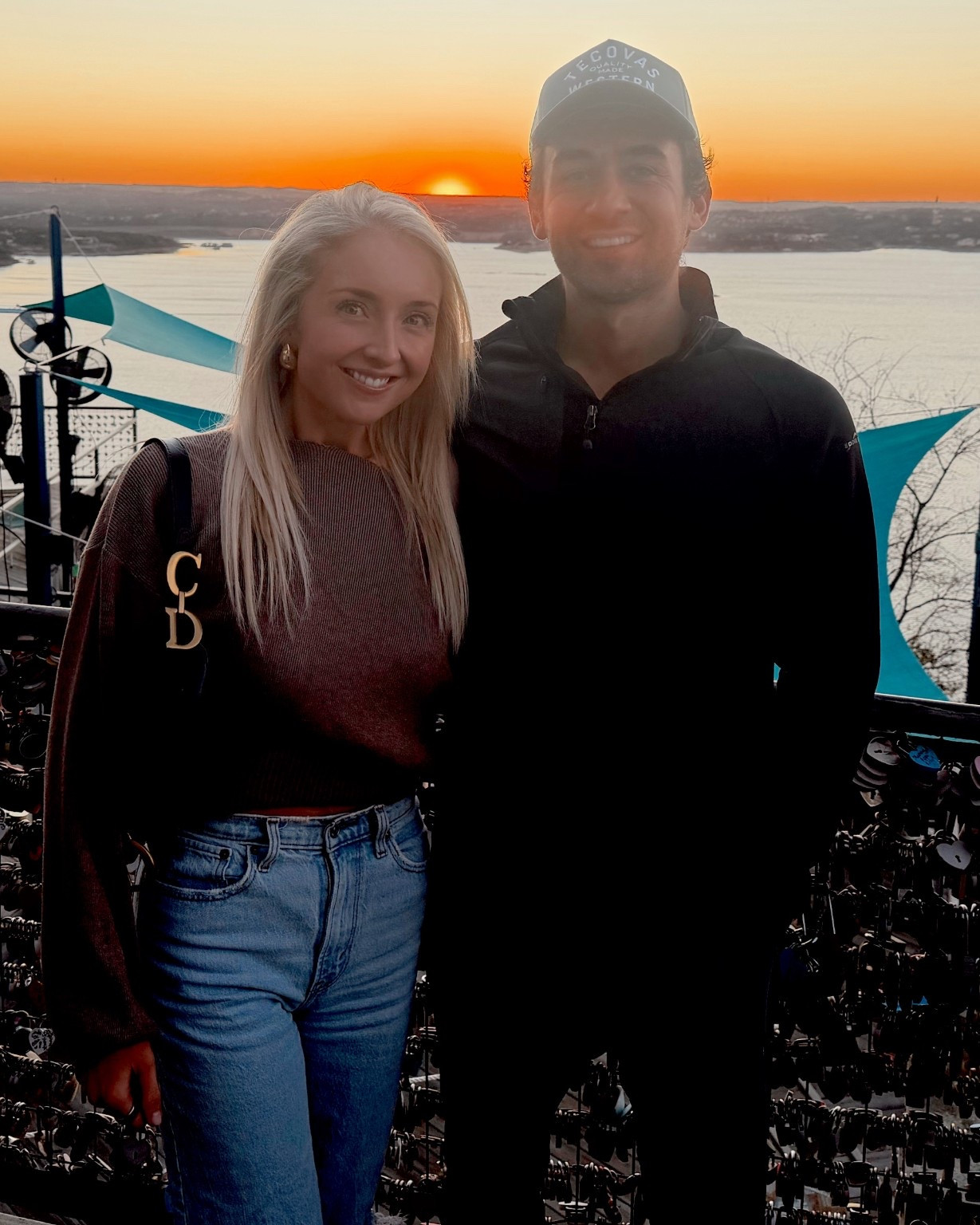 Effortless casual outfit for cooler days 🤍 wearing a neutral knit sweater paired with classic straight-leg jeans and an everyday shoulder bag. This timeless fall outfit is perfect for weekend plans, travel days, or casual dinners, easy to dress up or down.

#LTKSeasonal #LTKdayinmylife #LTKootd