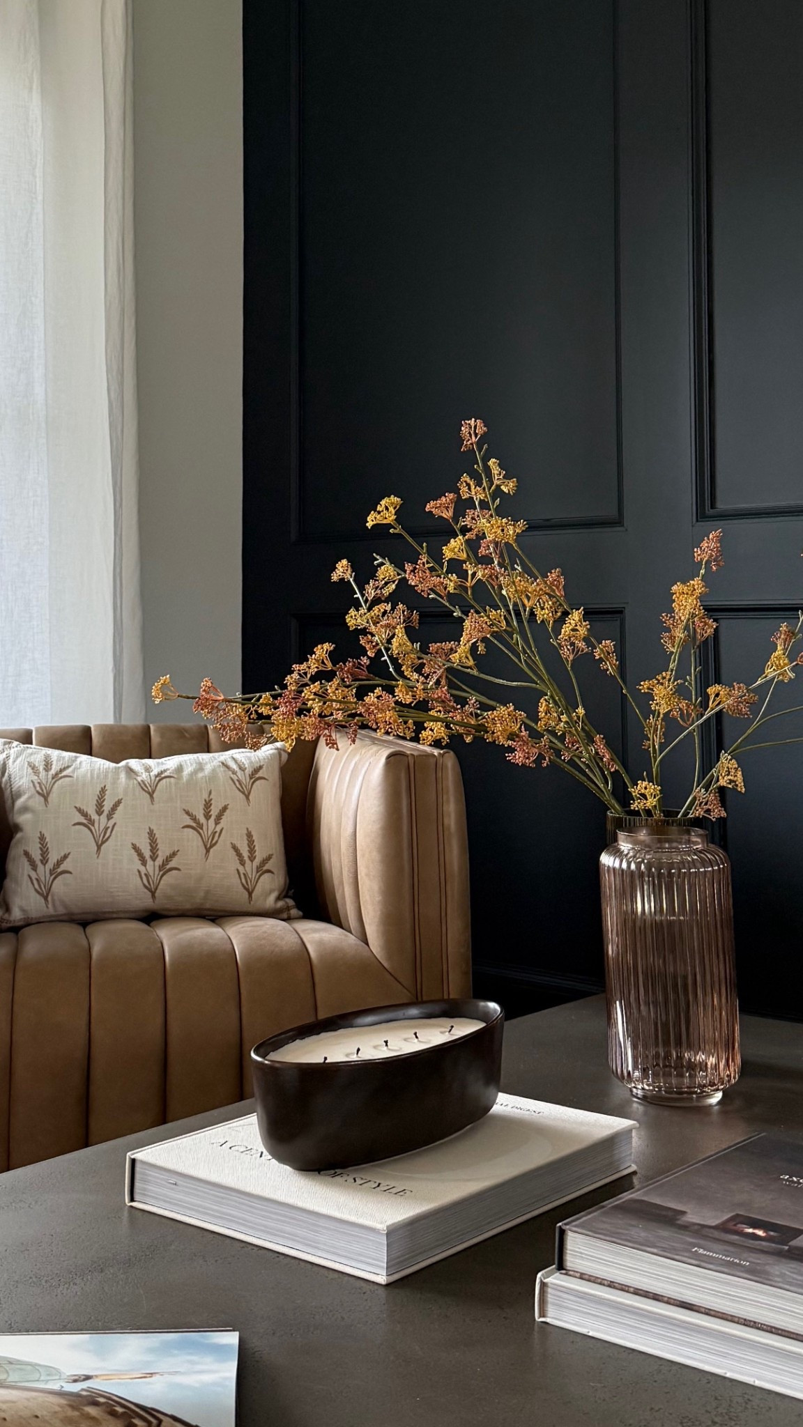 Fall home decor  🍂


Home decor
Tablescape
Dining table 
Fall decor
Cozy home 
Fall refresh

#LTKStyleTip #LTKSeasonal #LTKHome