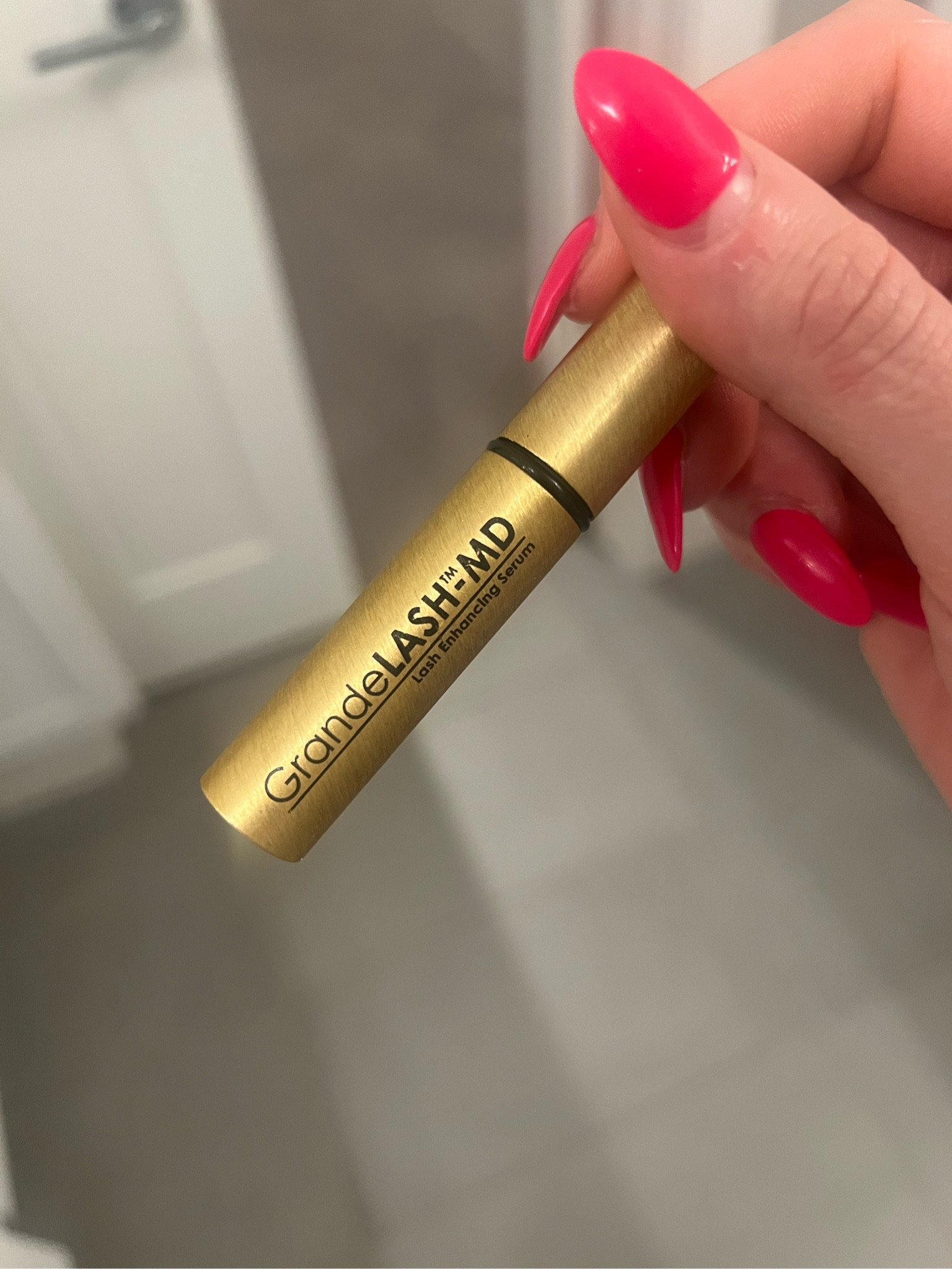 BEEN USING THIS LASH SERUM TO HELP MY LASHES GROW SINCE I USED TO BE ADDICTED TO LASH EXTENSIONS! 
