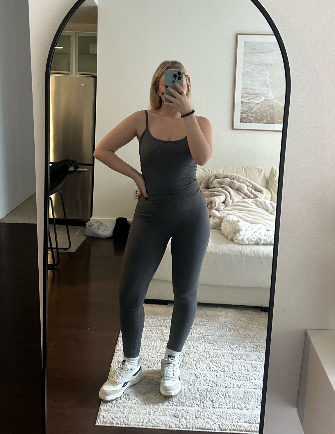 Starting the week with a new set 

#LTKFitness #LTKActive #LTKSeasonal