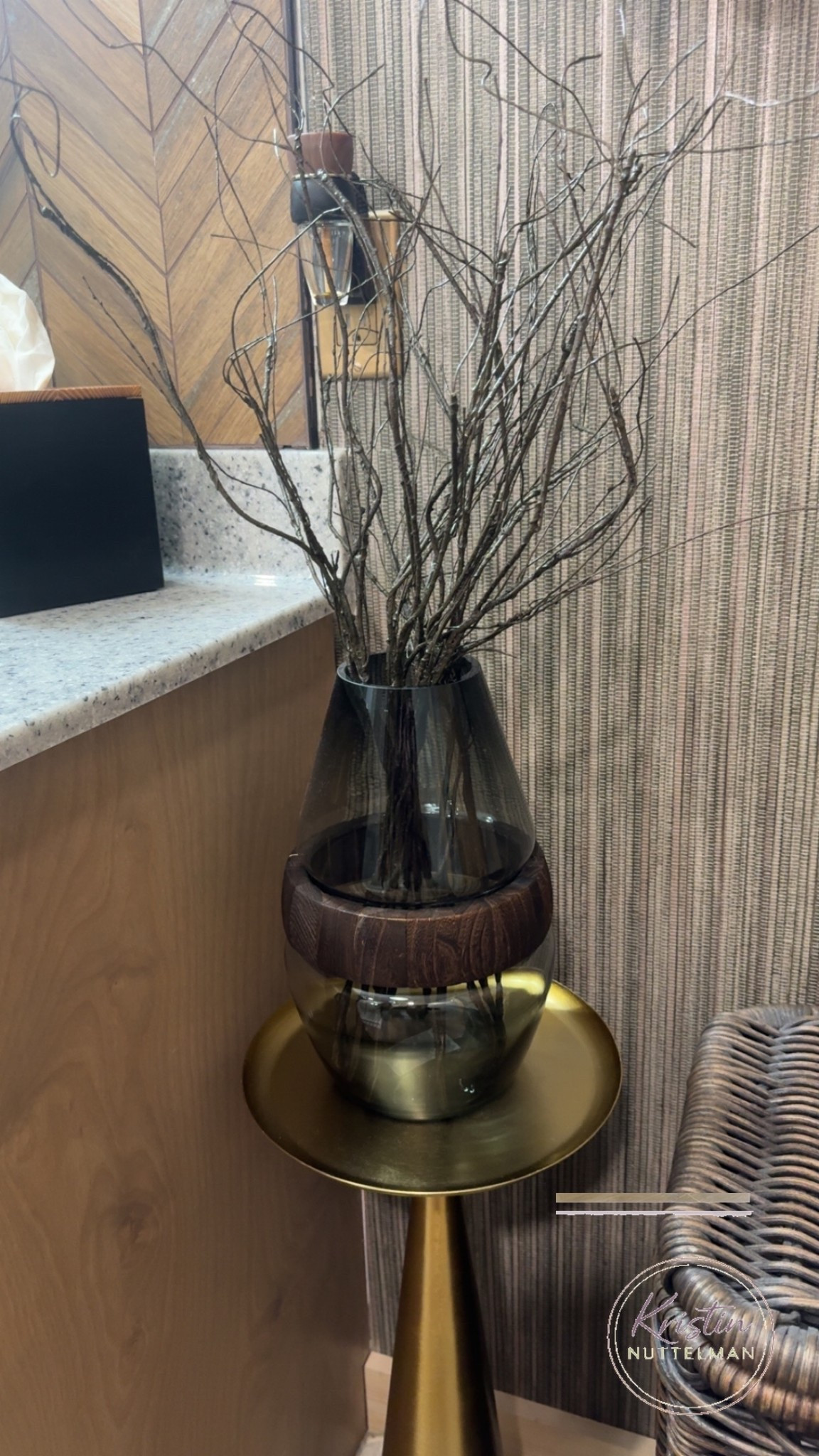 Simple styling trick for empty corners 🤎

Add a glass vase with natural branches to instantly give a space height, texture, and a cozy neutral feel. It’s one of the easiest ways to make a small table or corner look styled without overthinking it.

Perfect for:
• entry tables
• side tables
• console styling
• neutral home decor

#ltkhome #homestylingtips #neutraldecor #cozyhome #homedecorinspo #simpledecor. 

#LTKHome #LTKSpringSale #LTKSeasonal