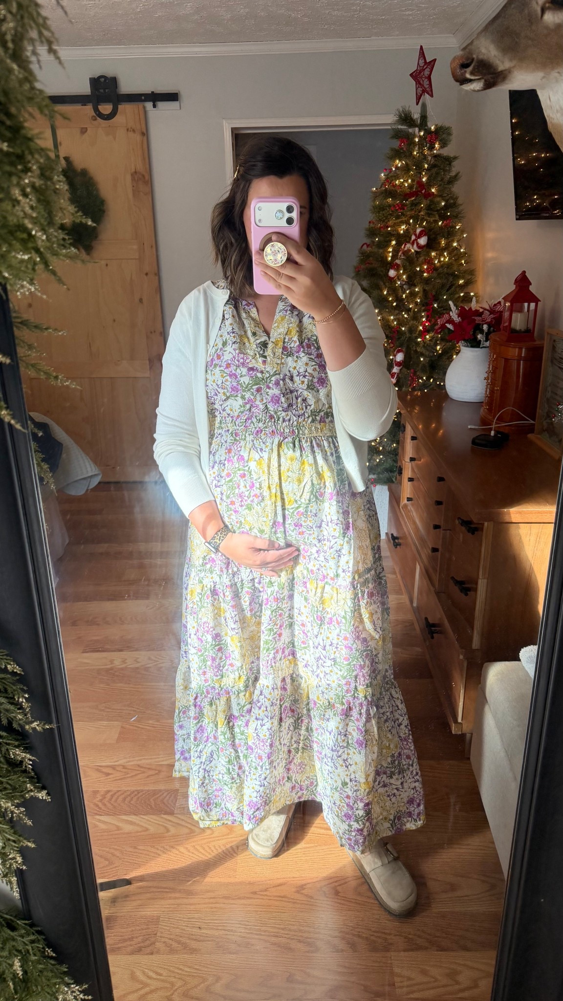 Anthropologie Somerset dress is perfect for maternity. Can’t link this print but so many other cute options!

#LTKBump #LTKMidsize #LTKmomlife