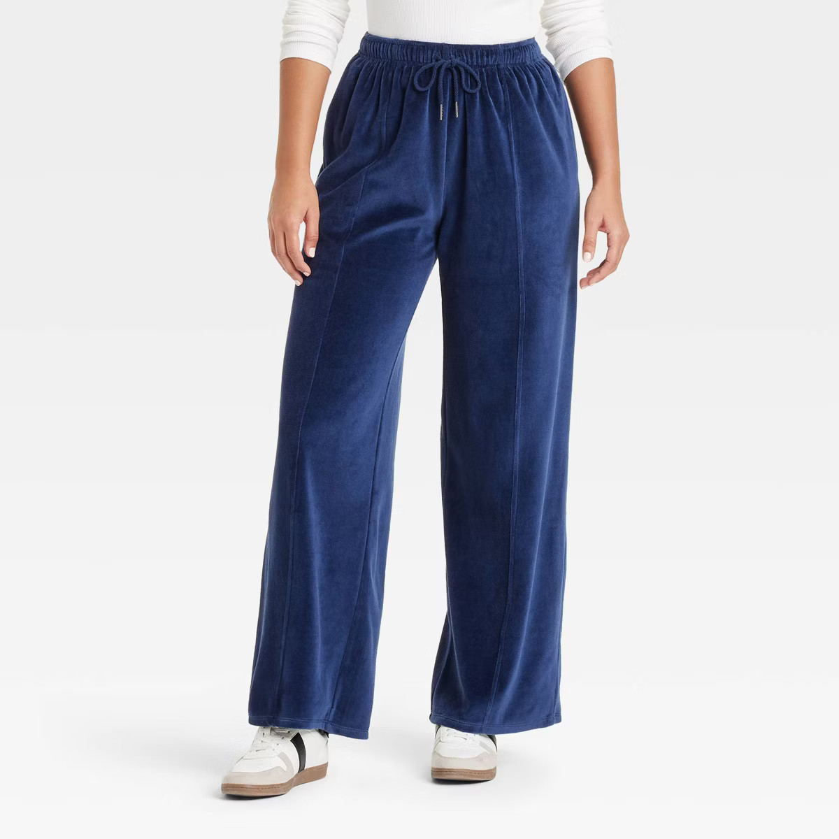 Women's Leisure Studio Mid-Rise Velour Sweatpants - Universal Thread™ | Target