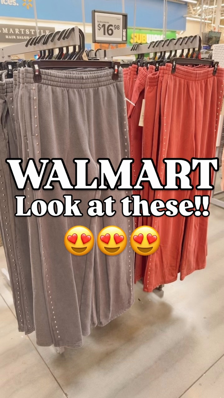 Sweatpants, but make them cute!!! Studded soft mineral wash wide leg with pockets 🙌

No boundaries
Walmart
Pre fall

#walmartpartner #walmartfashion #walmartfinds #everydaystyle #loungewear