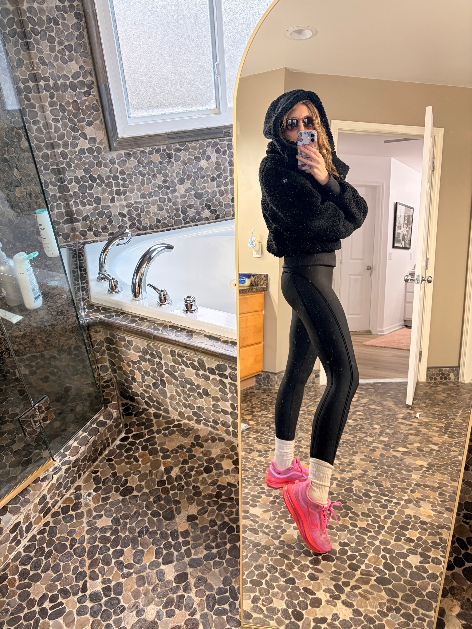 Dripped in Alo Yoga 💧
Effortless, elevated, and on repeat. These are the pieces I reach for every time 🤍
Linked all my faves on LTK ✨ 

@Alo Yoga 

#LTKootd #LTKActive #LTKdayinmylife