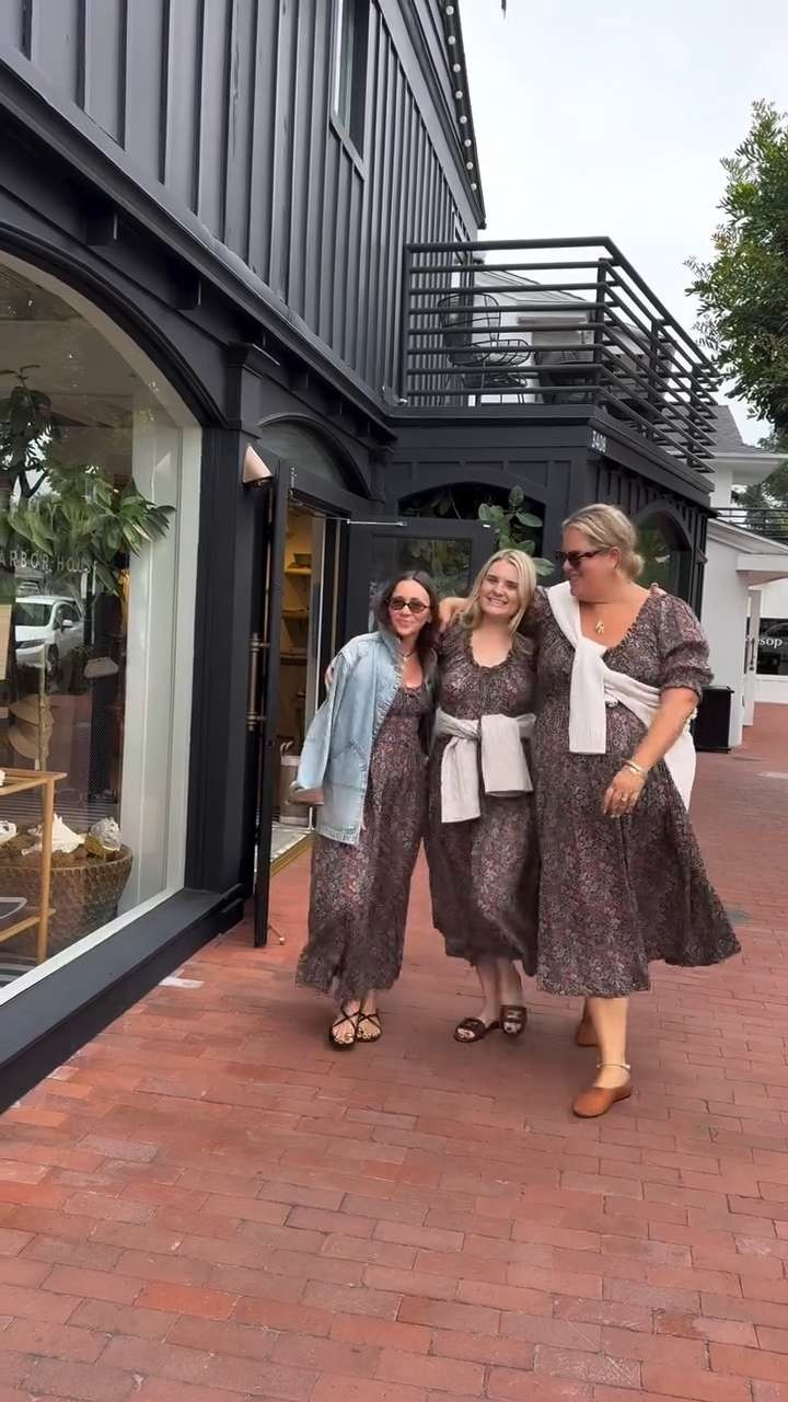 started this account with the series #samestyledifferentsize and it will always remain a pillar of my passion, the idea that anyone in any size can wear the same garment and do it well is my heart. I want to reach girls out there who wish they could wear what their friends are, and I want brands to see this and feel inspired to serve those same gals. Let’s do this! 

 #LTKMidsize #LTKPetite #LTKPlusSize