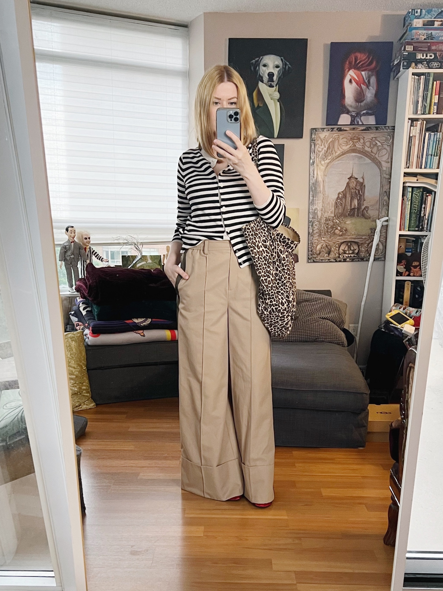 Fine to wear in the cooler morning, not such a good choice in the afternoon. This little cardigan is from H&M and is a store exclusive piece. It comes in black or blue online but the stripes are only available in stores. A good purchase for around $20.
Trousers are secondhand, tote Etsy.

•
.  #summerlook  #torontostylist #styleadjectives #StyleOver40  #hmxme #poshmarkFind #thriftFind #thriftstyle #secondhandFind #fashionstylist #FashionOver40  #MumStyle #genX #genXStyle #shopSecondhand #genXInfluencer #WhoWhatWearing #genXblogger #secondhandDesigner #Over40Style #40PlusStyle #Stylish40s #styleTip  #secondhandstyle 


#LTKFind #LTKunder50 #LTKstyletip