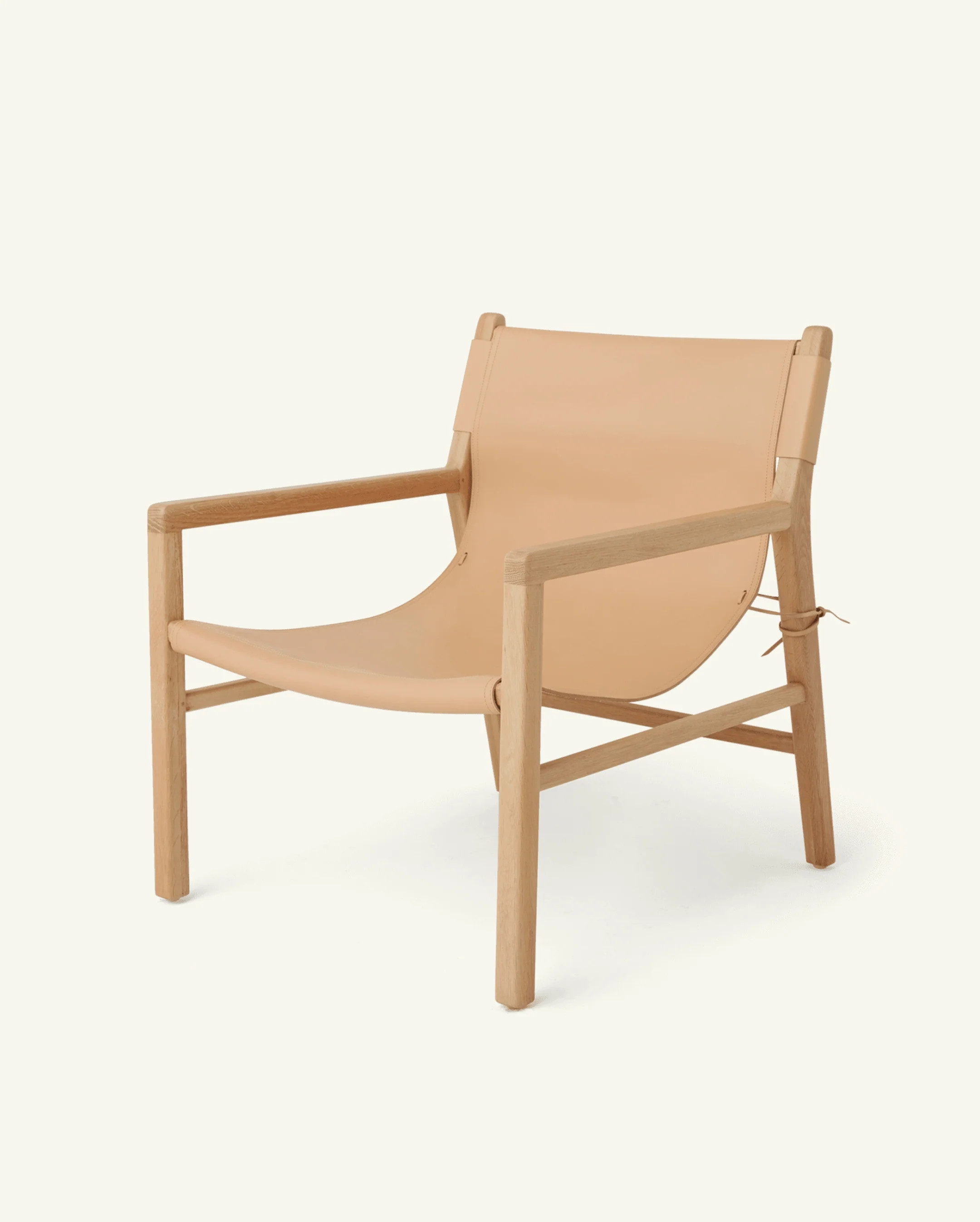 Lounge #1 - Sling Lounge in Oak with Neutral Leather | Hati Home
