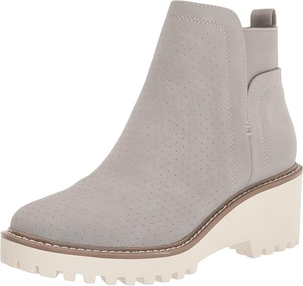DV Dolce Vita Women's Rielle Ankle Boot | Amazon (US)