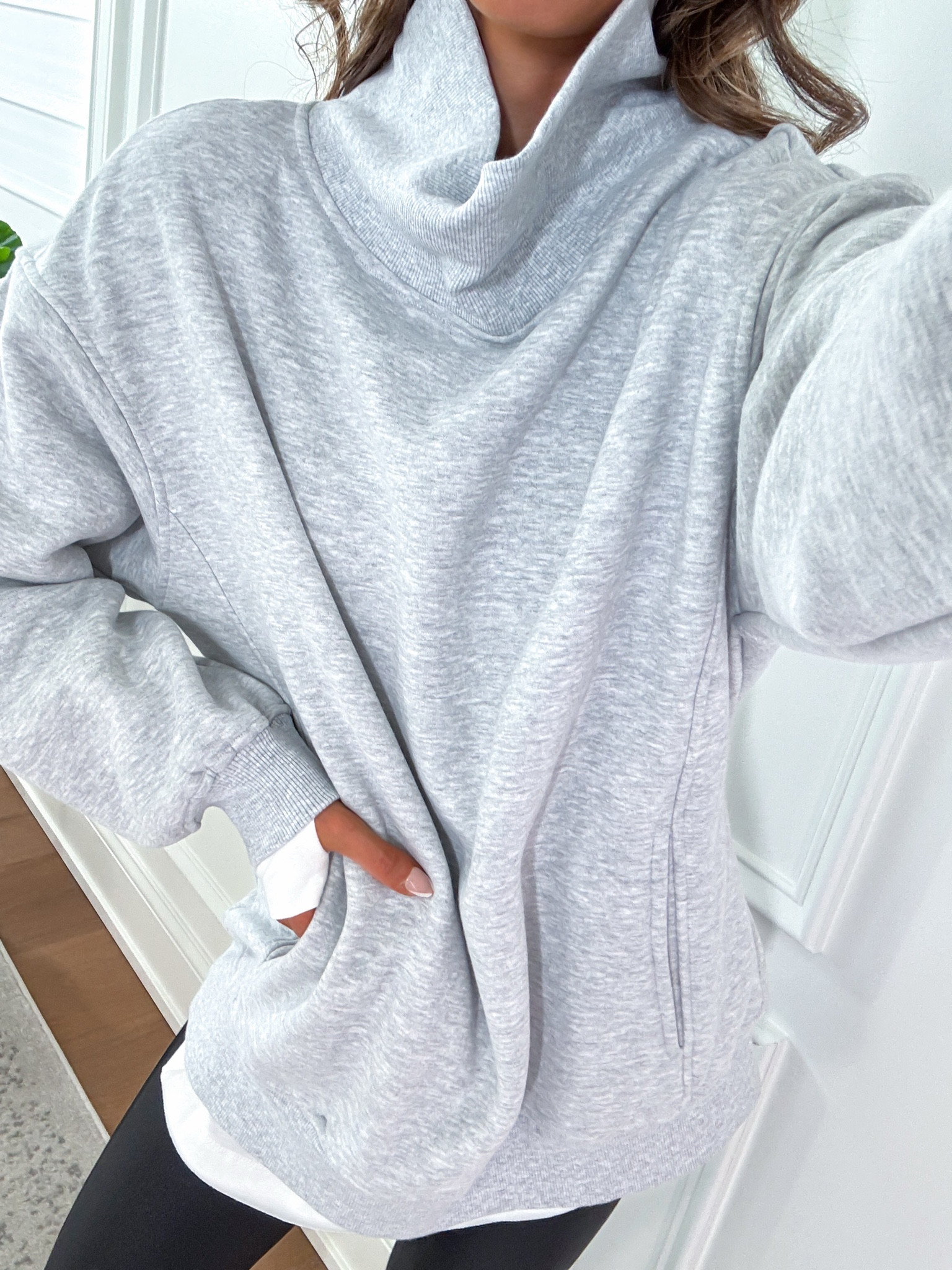 Wearing a small pullover - fits oversized.

Holiday outfit | errands outfit | everyday outfit | Amazon pullovers | Amazon sweatshirts | Amazon outfits | Amazon fashion 

#LTKSaleAlert #LTKHoliday #LTKFindsUnder50