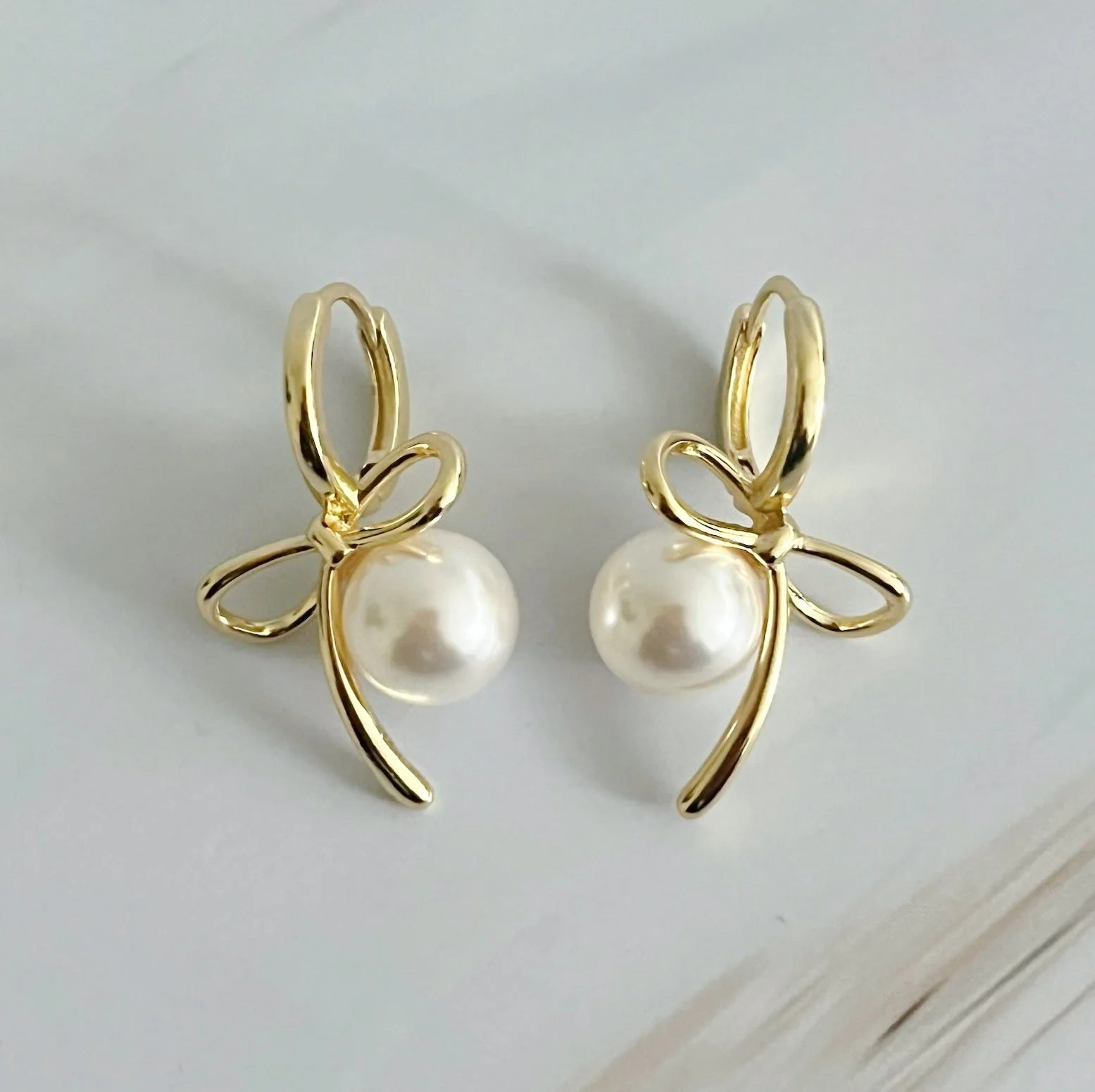 Bowed With Pearl Drop Earrings | Casual Chic Boutique