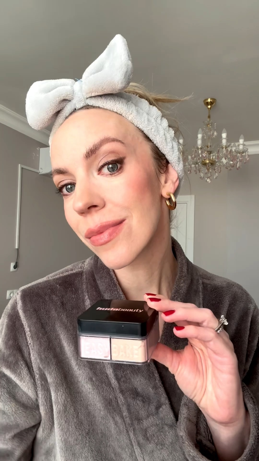 Loving this dual-sided undereye setting powder - the peach and pink shades help cancel blue circles and brighten dark areas 

#LTKBeauty #LTKOver40 #LTKmorningroutine