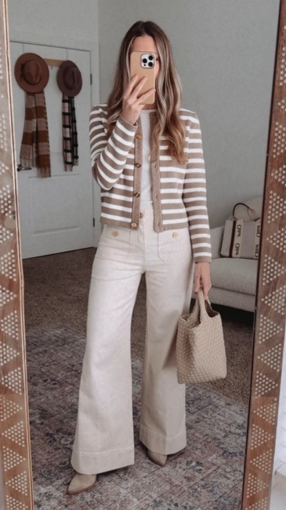 These cardigans are great for fall and can be styled with jeans or pants! So easy to pair with a neutral heel or flats!

Sunsets and stilettos, workwear, office outfit 

#LTKStyleTip #LTKWorkwear #LTKSeasonal