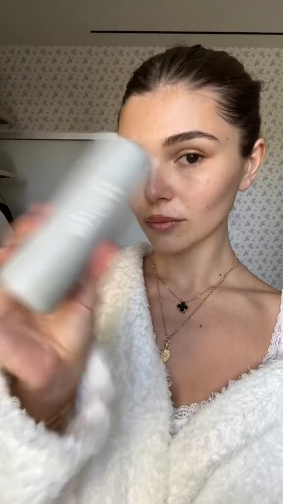 get ready with me 🤍