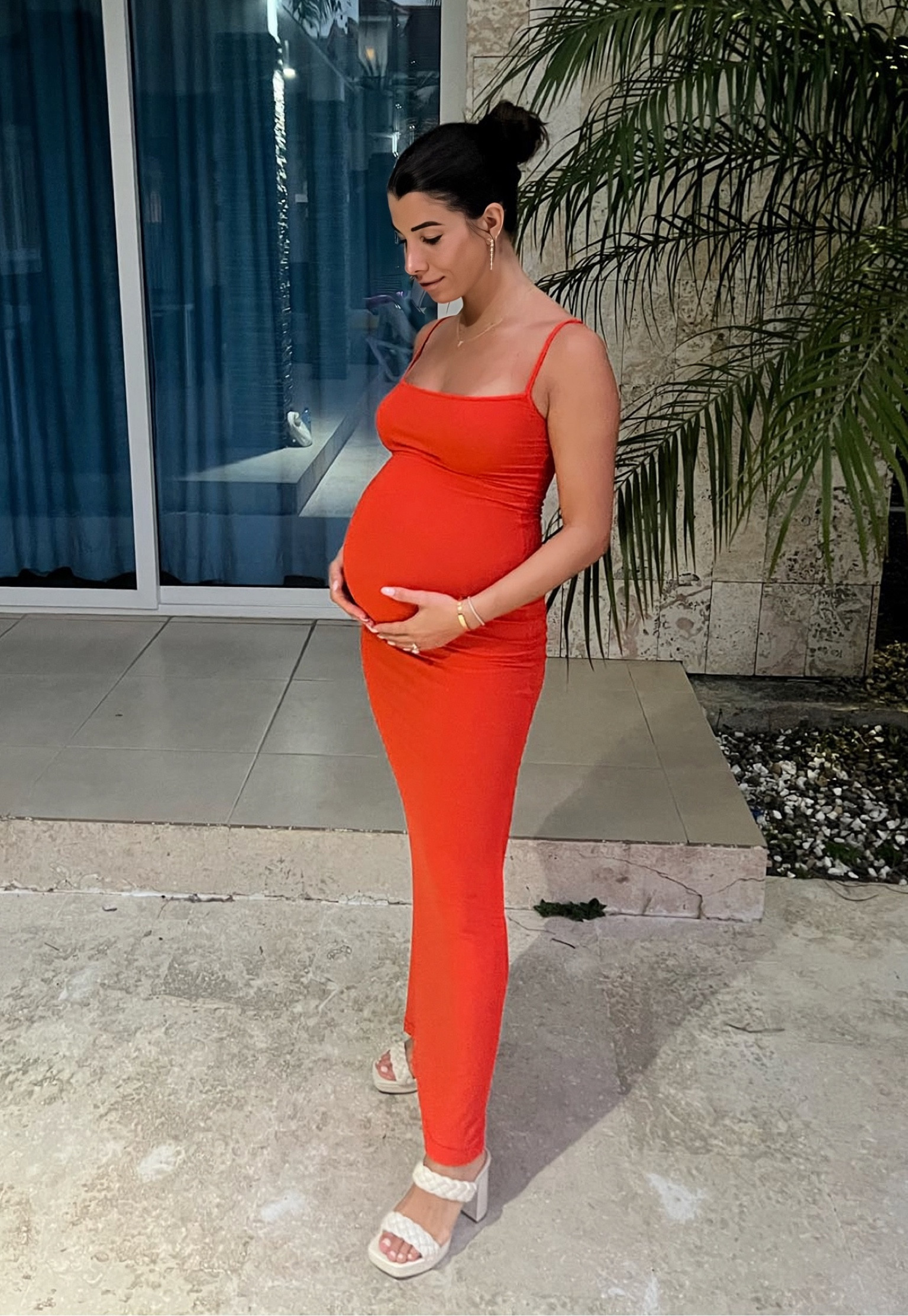SKIMS dresses >>

- Dress size small
- Shoes TTS & the most comfortable (esp pregnant!)

#LTKtravel #LTKbump #LTKFind