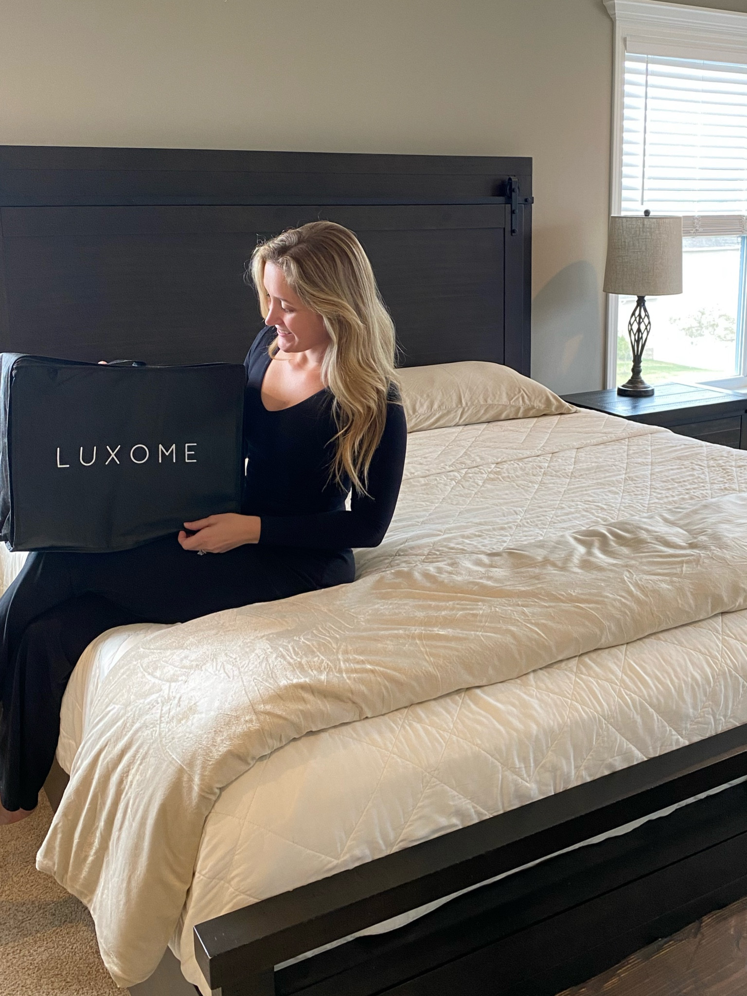 Bedding refresh with Luxome’s bedding collection 🤍

Sheets, comforter, cozy, cooling sheets, bamboo sheets, bedding, refresh, lounge, luxury

#LTKHome #LTKFamily #LTKStyleTip