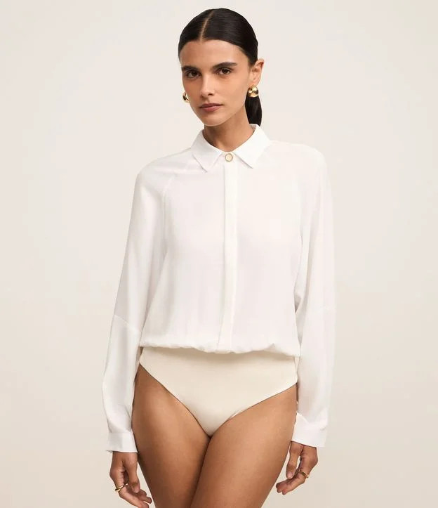 Body Camisa em Crepe com Botão Diferenciado na Gola Branco - Lojas Renner | Renner (BR)