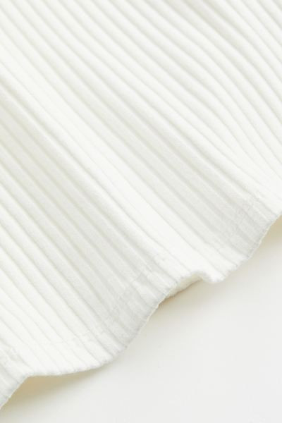 Ribbed Short Top | H&M (US + CA)