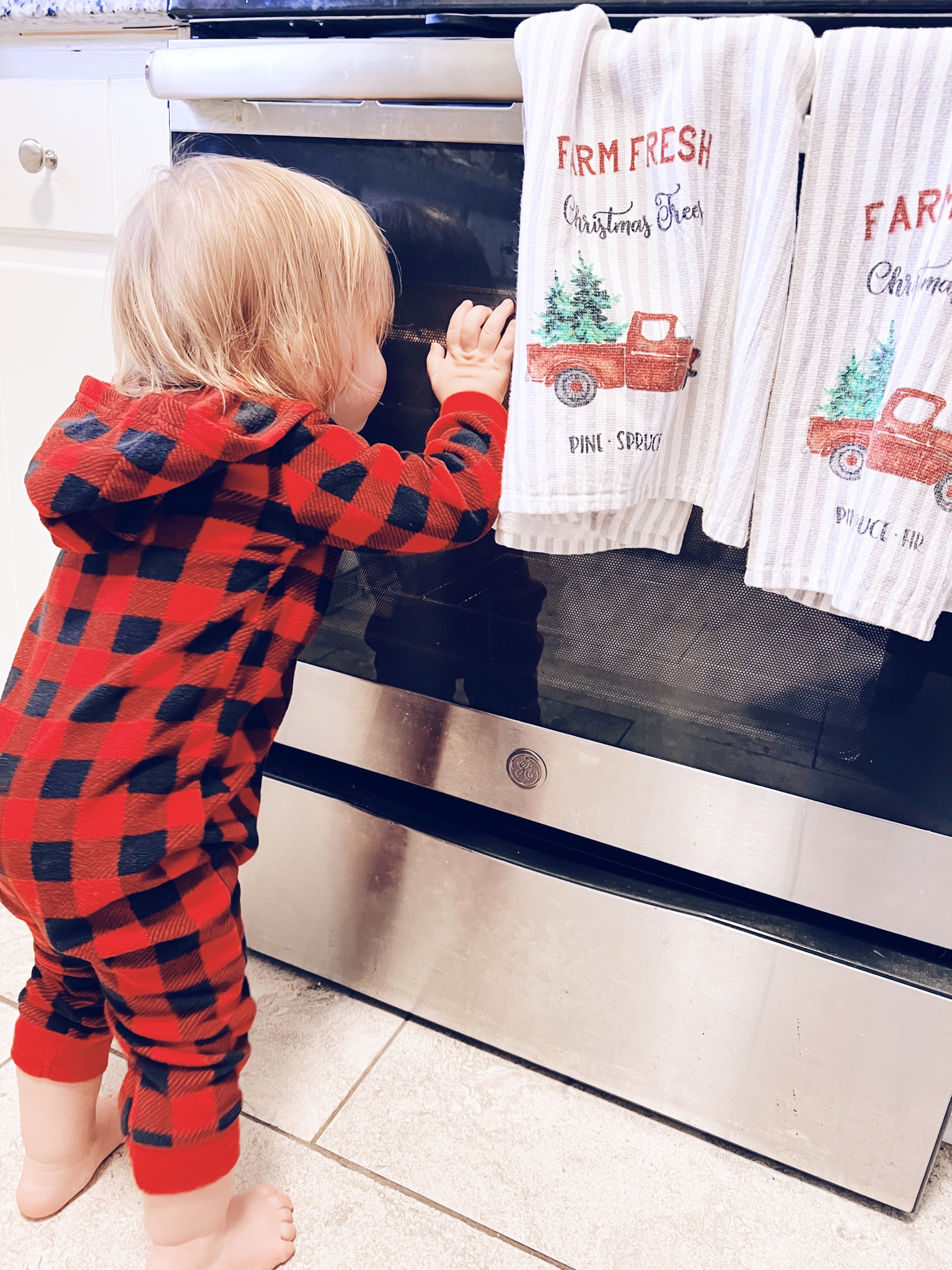 this photo captures all the magical wonder and sweetness of this time of year… and I’m just so exited to experience it all through your eyes, sweet baby boy!! we’ve got lots of fun things to do today - like send out our Christmas cards and deliver goodies to the neighbors - Happy December, y’all!! 🎄

#LTKHoliday #LTKSeasonal #LTKhome