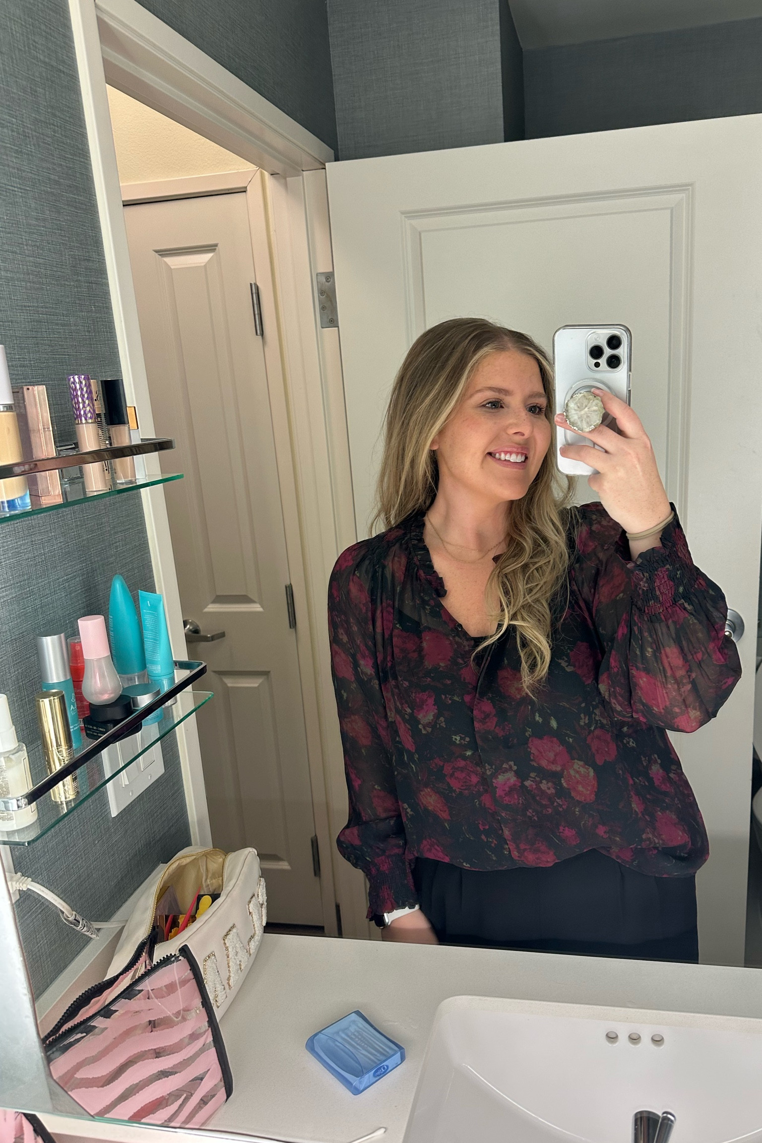 Work fit via hotel life! 
Wearing a L in top and fits oversized
L in trousers! 


#LTKSeasonal #LTKworkwear #LTKHolidaySale
